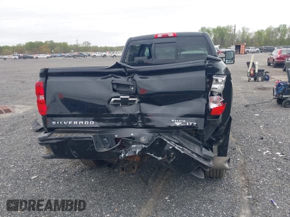 ✅ 2016 Chevrolet Silverado 2500HD LTZ • VIN: 1GC1KWE82GF276364 • Lot: 42084848. Listed on IAAI with 138,502 mi. Free auction sales archive from the USA and detailed vehicle history report at DreamBid. Image 17.