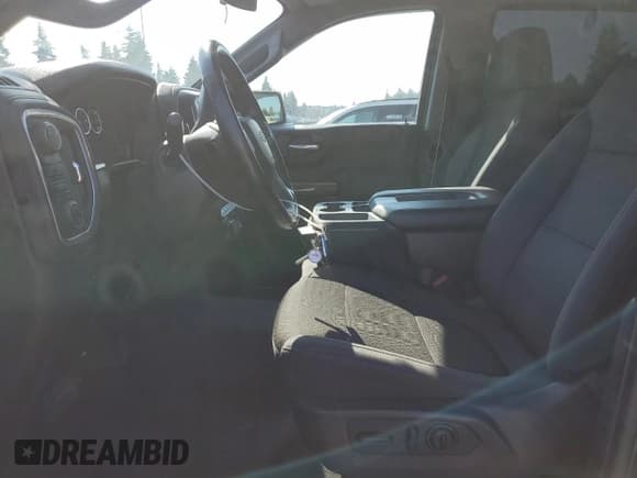 ✅ 2019 Chevrolet Silverado 1500 LT • VIN: 1GCPYDEK1KZ362586 • Lot: 83969535. Wystawiony na Copart z przebiegiem 152 117 mil. Bezpłatny archiwum sprzedaży aukcyjnych z USA i szczegółowy raport historii pojazdu na DreamBid. Zdjęcie 7.