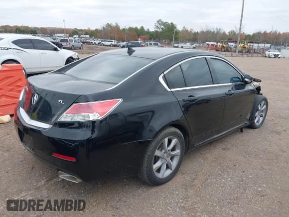 ✅ 2012 Acura TL Auto • VIN: 19UUA8F24CA035825 • Lot: 38088085. Wystawiony na IAAI z przebiegiem Nie podano. Bezpłatny archiwum sprzedaży aukcyjnych z USA i szczegółowy raport historii pojazdu na DreamBid. Zdjęcie 4.