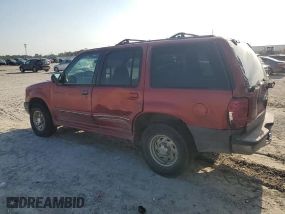 ✅ 2000 Ford Explorer XLS • VIN: 1FMZU62X5YUB14620 • Лот: 69176715. Опубликован ранее на Copart с пробегом 337 361 миль. Бесплатный доступ к архиву аукционных продаж из США и подробный отчёт об истории автомобиля на DreamBid. Изображение 2.