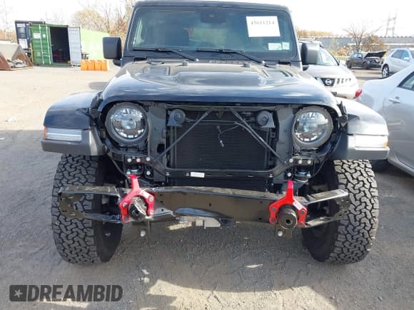 ✅ 2025 Jeep Wrangler Rubicon • VIN: 1C4PJXFGXSW589938 • Lot: 43611214. Listed on IAAI with 5,631 mi. Free auction sales archive from the USA and detailed vehicle history report at DreamBid. Image 12.