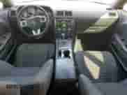 ✅ 2012 Dodge Challenger SXT • VIN: 2C3CDYAG4CH118276 • Lot: 70877304. Wystawiony na Copart z przebiegiem 118 691 mil. Bezpłatny archiwum sprzedaży aukcyjnych z USA i szczegółowy raport historii pojazdu na DreamBid. Zdjęcie 8.