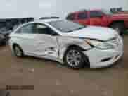 2013 Hyundai Sonata GLS с VIN 5NPEB4AC1DH697834, выставлен на аукционе Copart как лот 71825235 с пробегом 115 726 миль миль и Списание • Salvage title. История ставок и продаж доступна на DreamBid. Изображение 4.