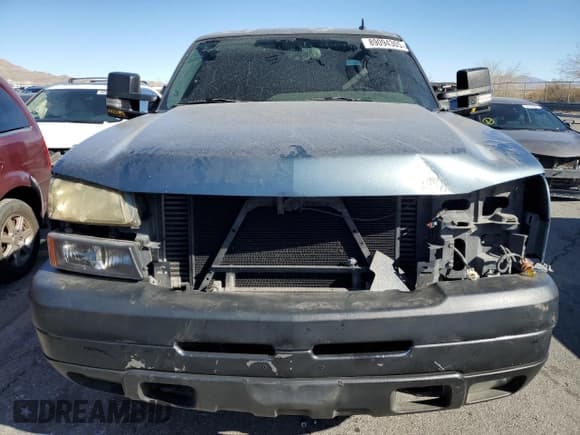 ✅ 2006 Chevrolet Silverado 2500HD LT1 • VIN: 1GCHC23D16F194368 • Lot: 89094305. Wystawiony na Copart z przebiegiem 135 673 mil. Bezpłatny archiwum sprzedaży aukcyjnych z USA i szczegółowy raport historii pojazdu na DreamBid. Zdjęcie 5.