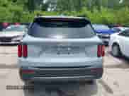 2022 Kia Sorento X-Line S z VIN 5XYRLDLC0NG095849, wystawiony jako IAAI lot #42663893 z przebiegiem 42 132 mil mil oraz . Historia ofert i sprzedaży dostępna na DreamBid. Obrazek 16.