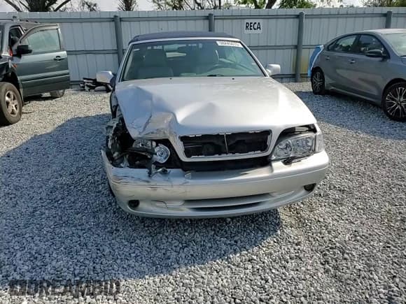 ✅ 2004 Volvo C70 • VIN: YV1NC62D04J062864 • Lot: 50245015. Wystawiony na Copart z przebiegiem 32 552 mil. Bezpłatny archiwum sprzedaży aukcyjnych z USA i szczegółowy raport historii pojazdu na DreamBid. Zdjęcie 11.