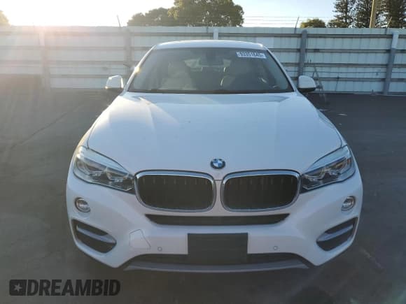 ✅ 2015 BMW X6 xDrive35i • VIN: 5UXKU2C54F0F95994 • Lot: 93351645. Listed on Copart with 164,540 mi. Free auction sales archive from the USA and detailed vehicle history report at DreamBid. Image 5.