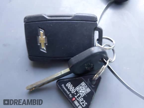 2018 Chevrolet Suburban LS с VIN 1GNSCGKC2JR301728, выставлен на аукционе IAAI как лот 42099285 с пробегом 123 032 миль миль и . История ставок и продаж доступна на DreamBid. Изображение 11.