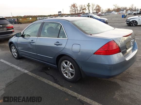 ✅ 2007 Honda Accord LX SE • VIN: 1HGCM56327A085168 • Lot: 43642993. Listed on IAAI with 163,134 mi. Free auction sales archive from the USA and detailed vehicle history report at DreamBid. Image 3.