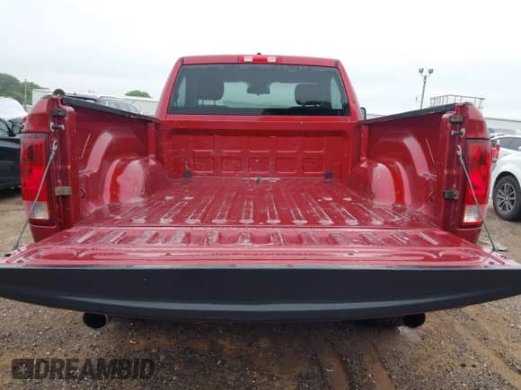 2013 Ram 1500 Express z VIN 3C6JR6ATXDG572482, wystawiony jako IAAI lot #42891027 z przebiegiem 144 622 mil mil oraz . Historia ofert i sprzedaży dostępna na DreamBid. Obrazek 16.