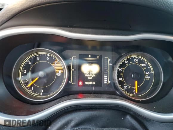 ✅ 2018 Jeep Cherokee Latitude Plus • VIN: 1C4PJMLX5JD509104 • Lot: 90526365. Listed on Copart with 166,637 mi. Free auction sales archive from the USA and detailed vehicle history report at DreamBid. Image 9.