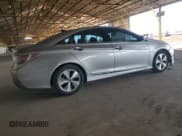 ✅ 2012 Hyundai Sonata Hybrid • VIN: KMHEC4A46CA063023 • Lot: 92126275. Wystawiony na Copart z przebiegiem 127 683 mil. Bezpłatny archiwum sprzedaży aukcyjnych z USA i szczegółowy raport historii pojazdu na DreamBid. Zdjęcie 3.