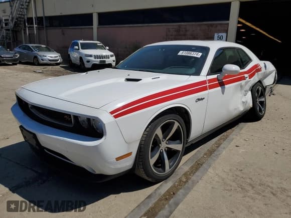 ✅ 2013 Dodge Challenger R/T • VIN: 2C3CDYBT2DH729193 • Lot: 61086374. Wystawiony na Copart z przebiegiem 103 931 mil. Bezpłatny archiwum sprzedaży aukcyjnych z USA i szczegółowy raport historii pojazdu na DreamBid. Zdjęcie 1.