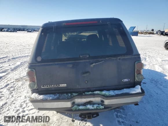 ✅ 1995 Ford Explorer Eddie Bauer • VIN: 1FMDU34X4SUB01239 • Lot: 44182335. Listed on Copart with 273,671 mi. Free auction sales archive from the USA and detailed vehicle history report at DreamBid. Image 6.