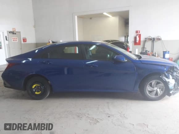 ✅ 2024 Hyundai Elantra SE • VIN: KMHLL4DG9RU681389 • Lot: 42017186. Listed on IAAI with 13,762 mi. Free auction sales archive from the USA and detailed vehicle history report at DreamBid. Image 13.