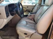 ✅ 2003 Chevrolet Suburban LT • VIN: 1GNEC16Z93J235334 • Лот: 87717995. Опубликован ранее на Copart с пробегом 299 627 миль. Бесплатный доступ к архиву аукционных продаж из США и подробный отчёт об истории автомобиля на DreamBid. Изображение 7.