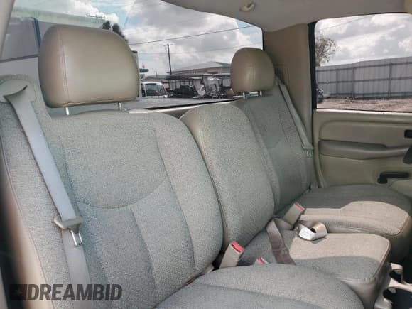 ✅ 2003 Chevrolet Silverado 1500 Work Truck • VIN: 1GCEC14X13Z166568 • Лот: 79057344. Опубликован ранее на Copart с пробегом 138 182 миль. Бесплатный доступ к архиву аукционных продаж из США и подробный отчёт об истории автомобиля на DreamBid. Изображение 10.