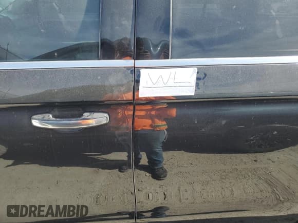 ✅ 2020 Ford Expedition Platinum • VIN: 1FMJU1LT9LEA68496 • Lot: 76551844. Wystawiony na Copart z przebiegiem Nie podano. Bezpłatny archiwum sprzedaży aukcyjnych z USA i szczegółowy raport historii pojazdu na DreamBid. Zdjęcie 13.