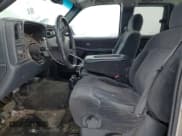 ✅ 2001 Chevrolet Silverado 2500HD LS • VIN: 1GCHK29G11E266964 • Лот: 46182055. Опубликован ранее на Copart с пробегом 208 512 миль. Бесплатный доступ к архиву аукционных продаж из США и подробный отчёт об истории автомобиля на DreamBid. Изображение 7.