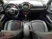 ✅ 2017 MINI Clubman Cooper • VIN: WMWLN5C30H2E33836 • Lot: 81197195. Wystawiony na Copart z przebiegiem 114 044 mil. Bezpłatny archiwum sprzedaży aukcyjnych z USA i szczegółowy raport historii pojazdu na DreamBid. Zdjęcie 8.