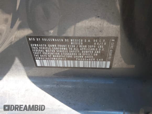 ✅ 2019 Volkswagen Golf S • VIN: 3VWG57AU7KM020916 • Lot: 43420464. Wystawiony na IAAI z przebiegiem 94 452 mil. Bezpłatny archiwum sprzedaży aukcyjnych z USA i szczegółowy raport historii pojazdu na DreamBid. Zdjęcie 9.