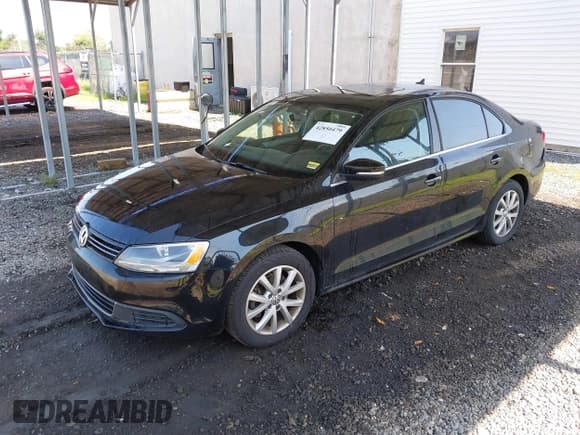 ✅ 2013 Volkswagen Jetta SE • VIN: 3VWBP7AJ2DM258024 • Лот: 42850479. Опубликован ранее на IAAI с пробегом 105 391 миль. Бесплатный доступ к архиву аукционных продаж из США и подробный отчёт об истории автомобиля на DreamBid. Изображение 17.