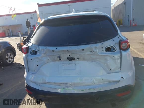 ✅ 2016 Mazda CX-9 Touring • VIN: JM3TCACY9G0108355 • Lot: 43570385. Listed on IAAI with 132,041 mi. Free auction sales archive from the USA and detailed vehicle history report at DreamBid. Image 17.