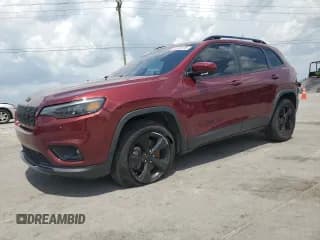 ✅ 2020 Jeep Cherokee Altitude • VIN: 1C4PJMLX0LD502404 • Lot: 63835115. Wystawiony na Copart z przebiegiem 127 334 mil. Bezpłatny archiwum sprzedaży aukcyjnych z USA i szczegółowy raport historii pojazdu na DreamBid. Zdjęcie 1.