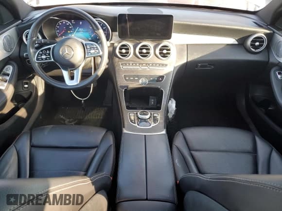 ✅ 2019 Mercedes-Benz C 300 • VIN: 55SWF8EB8KU315228 • Лот: 90661065. Опубликован ранее на Copart с пробегом 77 975 миль. Бесплатный доступ к архиву аукционных продаж из США и подробный отчёт об истории автомобиля на DreamBid. Изображение 8.