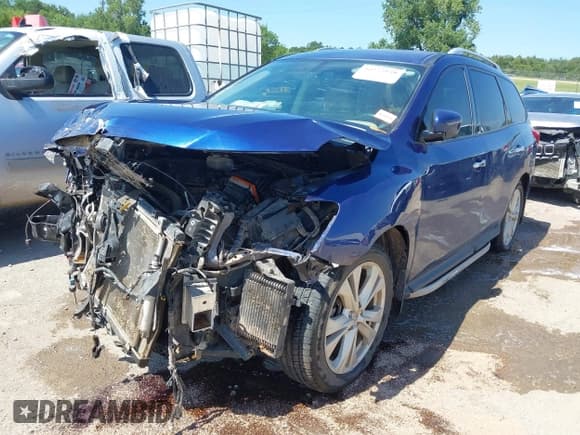 ✅ 2018 Nissan Pathfinder SL • VIN: 5N1DR2MM9JC678015 • Лот: 42775938. Опубликован ранее на IAAI с пробегом 101 859 миль. Бесплатный доступ к архиву аукционных продаж из США и подробный отчёт об истории автомобиля на DreamBid. Изображение 19.