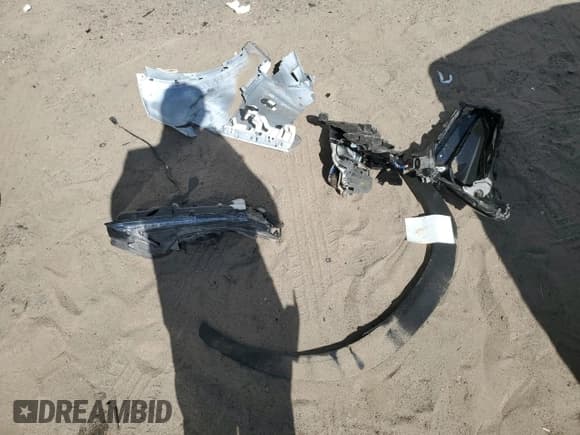 ✅ 2017 Lexus NX 200t • VIN: JTJBARBZ6H2141612 • Lot: 58217825. Wystawiony na Copart z przebiegiem 163 914 mil. Bezpłatny archiwum sprzedaży aukcyjnych z USA i szczegółowy raport historii pojazdu na DreamBid. Zdjęcie 13.