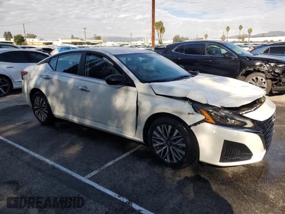 ✅ 2025 Nissan Altima SV • VIN: 1N4BL4DV1SN379485 • Лот: 93433455. Опубликован ранее на Copart с пробегом 22 212 миль. Бесплатный доступ к архиву аукционных продаж из США и подробный отчёт об истории автомобиля на DreamBid. Изображение 4.