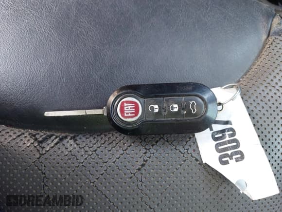 ✅ 2014 FIAT 500L Lounge • VIN: ZFBCFACH2EZ022137 • Лот: 43046722. Опубликован ранее на IAAI с пробегом 141 897 миль. Бесплатный доступ к архиву аукционных продаж из США и подробный отчёт об истории автомобиля на DreamBid. Изображение 11.