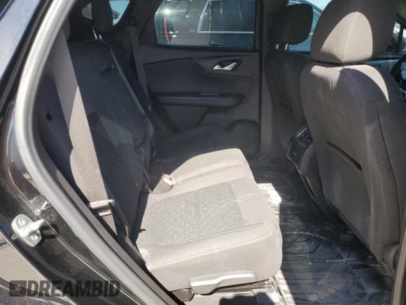 ✅ 2020 Chevrolet Blazer LT • VIN: 3GNKBCR4XLS670556 • Lot: 49329335. Listed on Copart with 83,286 mi. Free auction sales archive from the USA and detailed vehicle history report at DreamBid. Image 11.