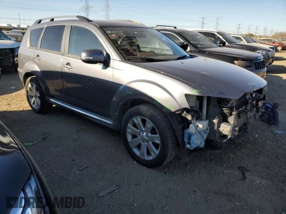 ✅ 2012 Mitsubishi Outlander SE • VIN: JA4JT3AW8CU002750 • Lot: 85421935. Wystawiony na Copart z przebiegiem 141 439 mil. Bezpłatny archiwum sprzedaży aukcyjnych z USA i szczegółowy raport historii pojazdu na DreamBid. Zdjęcie 4.