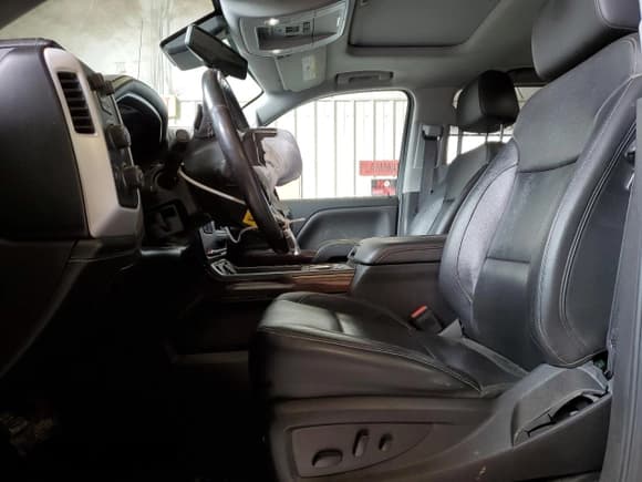 ✅ 2018 GMC Sierra 1500 SLT • VIN: 3GTU2NEJ3JG527943 • Lot: 60227285. Listed on Copart with 120,750 mi. Free auction sales archive from the USA and detailed vehicle history report at DreamBid. Image 7.