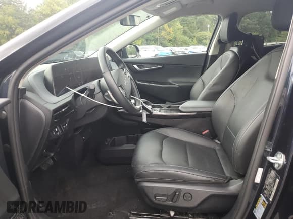 ✅ 2023 Kia EV6 Wind • VIN: KNDC34LA6P5610126 • Lot: 71825534. Wystawiony na Copart z przebiegiem 55 662 mil. Bezpłatny archiwum sprzedaży aukcyjnych z USA i szczegółowy raport historii pojazdu na DreamBid. Zdjęcie 7.