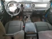 ✅ 2020 Jeep Wrangler Unlimited Freedom • VIN: 1C4HJXDG6LW309151 • Lot: 64769095. Wystawiony na Copart z przebiegiem 84 491 mil. Bezpłatny archiwum sprzedaży aukcyjnych z USA i szczegółowy raport historii pojazdu na DreamBid. Zdjęcie 8.