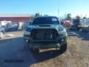 ✅ 2021 Toyota Tacoma SR • VIN: 3TMCZ5AN7MM440553 • Lot: 43609596. Listed on IAAI with 61,689 mi. Free auction sales archive from the USA and detailed vehicle history report at DreamBid. Image 13.