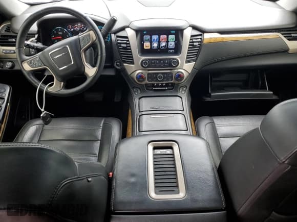 ✅ 2017 GMC Yukon Denali • VIN: 1GKS1CKJ2HR299127 • Lot: 65559695. Wystawiony na Copart z przebiegiem 131 642 mil. Bezpłatny archiwum sprzedaży aukcyjnych z USA i szczegółowy raport historii pojazdu na DreamBid. Zdjęcie 8.