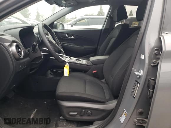 ✅ 2023 Hyundai Kona SEL • VIN: KM8K33AG0PU173383 • Лот: 53988514. Опубликован ранее на Copart с пробегом 21 244 миль. Бесплатный доступ к архиву аукционных продаж из США и подробный отчёт об истории автомобиля на DreamBid. Изображение 7.