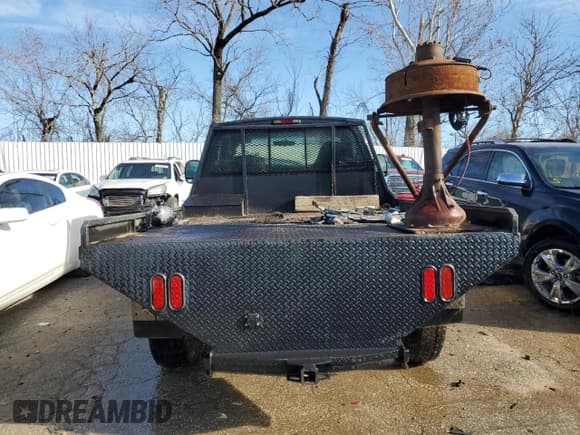 ✅ 2000 Ford F-250 XL • VIN: 1FTNF21F6YEC44947 • Lot: 74384273. Listed on Copart with 352,251 mi. Free auction sales archive from the USA and detailed vehicle history report at DreamBid. Image 6.
