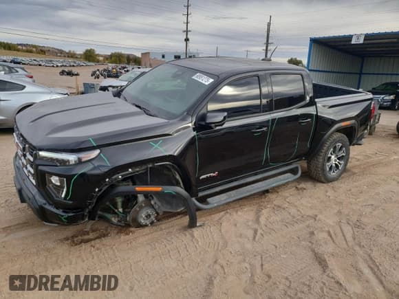 ✅ 2024 GMC Canyon 4WD AT4 • VIN: 1GTP6DEK5R1271996 • Lot: 90951275. Wystawiony na Copart z przebiegiem 9 310 mil. Bezpłatny archiwum sprzedaży aukcyjnych z USA i szczegółowy raport historii pojazdu na DreamBid. Zdjęcie 1.