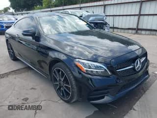 ✅ 2019 Mercedes-Benz C 300 • VIN: WDDWJ8DBXKF827124 • Lot: 42391477. Wystawiony na IAAI z przebiegiem 72 546 mil. Bezpłatny archiwum sprzedaży aukcyjnych z USA i szczegółowy raport historii pojazdu na DreamBid. Zdjęcie 1.