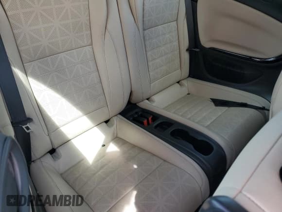 ✅ 2016 Buick Cascada Premium • VIN: W04WT3N59GG155097 • Лот: 71072644. Опубликован ранее на Copart с пробегом Не указан. Бесплатный доступ к архиву аукционных продаж из США и подробный отчёт об истории автомобиля на DreamBid. Изображение 10.