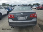 ✅ 2006 Volkswagen Jetta 2.5L • VIN: 3VWRG71K26M690381 • Лот: 85583905. Опубликован ранее на Copart с пробегом 175 865 миль. Бесплатный доступ к архиву аукционных продаж из США и подробный отчёт об истории автомобиля на DreamBid. Изображение 6.