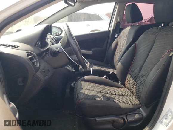 ✅ 2011 Mazda 2 Sport • VIN: JM1DE1HY5B0130801 • Лот: 70576514. Опубликован ранее на Copart с пробегом 137 075 миль. Бесплатный доступ к архиву аукционных продаж из США и подробный отчёт об истории автомобиля на DreamBid. Изображение 7.