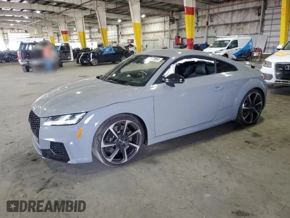 ✅ 2018 Audi TT RS • VIN: WUACSAFV4J1902052 • Лот: 47372894. Опубликован ранее на Copart с пробегом 28 119 миль. Бесплатный доступ к архиву аукционных продаж из США и подробный отчёт об истории автомобиля на DreamBid. Изображение 1.