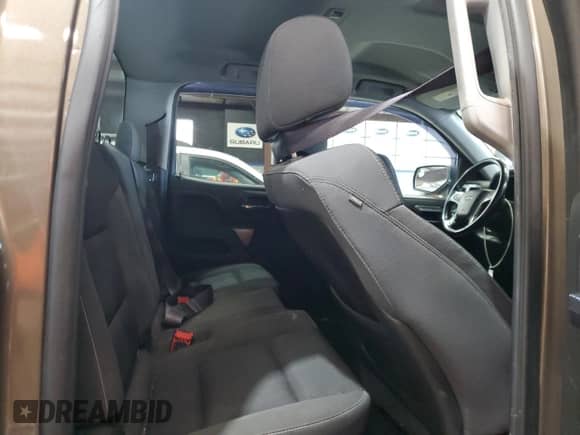 2015 Chevrolet Silverado 1500 LT z VIN 1GCVKREC9FZ177626, wystawiony jako Copart lot #91500095 z przebiegiem 155 227 mil mil oraz Czysty tytuł • Clean title. Historia ofert i sprzedaży dostępna na DreamBid. Obrazek 10.