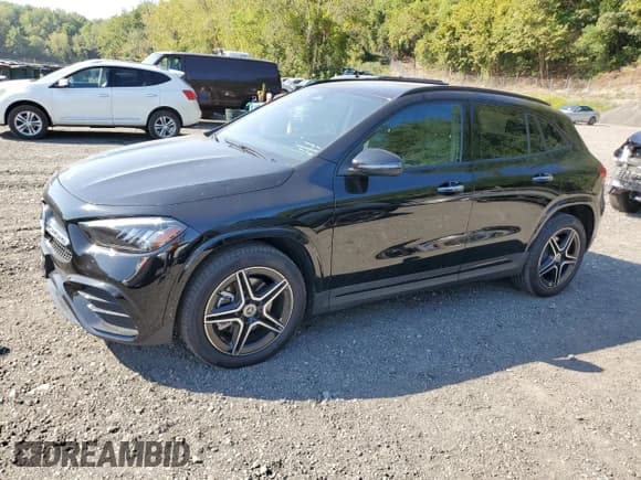 ✅ 2025 Mercedes-Benz GLA 250 • VIN: W1N4N4HBXSJ670340 • Lot: 71678795. Wystawiony na Copart z przebiegiem 5 710 mil. Bezpłatny archiwum sprzedaży aukcyjnych z USA i szczegółowy raport historii pojazdu na DreamBid. Zdjęcie 1.